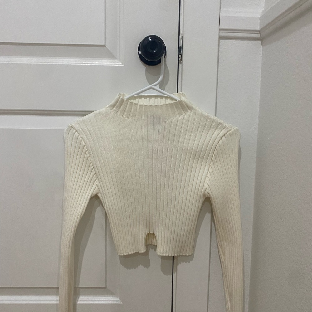 Edikted Cream Ribbed Crop Top